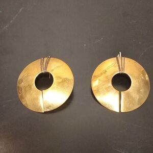 Vintage Modernist Gold Tone Hammered Disc Drop Earrings